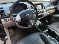 MITSUBISHI PAJERO HD 3.2 4X4 DIESEL CÂMBIO MANUAL REVISADA imagem 11