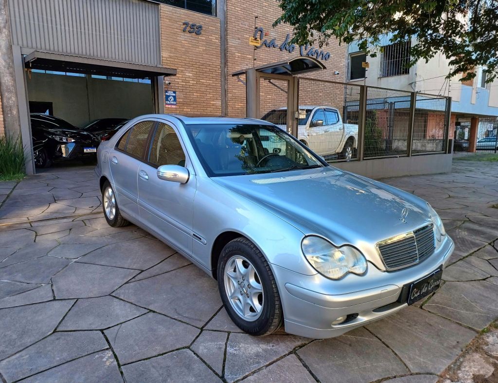 MERCEDES BENZ C 180 ELEGANCE ANO 2001 COM APENAS 47.290 Km REVISADA COMPLETA IMPECÁVEL