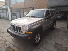 CHEROKEE SPORT V6 2006 4X4, COM APENAS 136.000 KM imagem 3