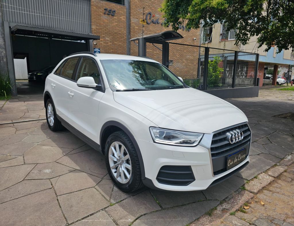 AUDI Q3 1.4 TFSI 2018, COM APENAS 65.000 KM