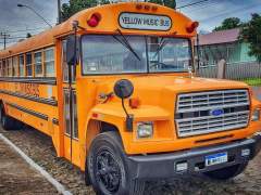 YELLOW SCHOOL BUS 1986, MOTOR FORD 6 CILINDROS TURBO DIESEL COM CâMBIO AUTOMÁTICO, TODO REVISADO imagem 1
