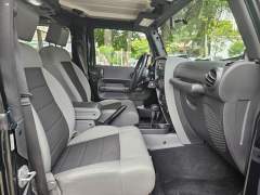 JEEP WRANGLER SPORT 3.8 V6 2010, COM APENAS 107.000 KM EM IMPECÁVEL ESTADO imagem 11