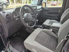 JEEP WRANGLER SPORT 3.8 V6 2010, COM APENAS 107.000 KM EM IMPECÁVEL ESTADO imagem 9