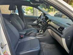 T CROSS HIGHLINE 250 TSI 2023, COM TETO SOLAR E APENAS 28.000 KM imagem 13