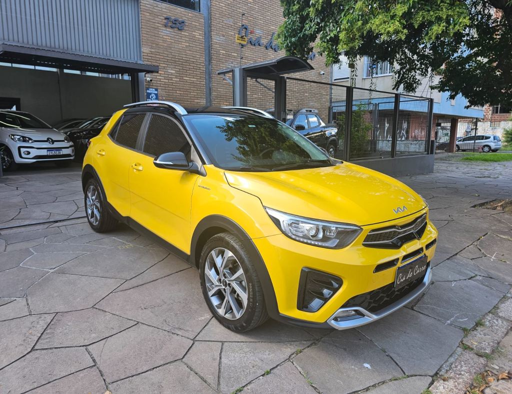 KIA STONIC HYBRID 2022, COM APENAS 33.000 KM, IPVA 2025 PAGO