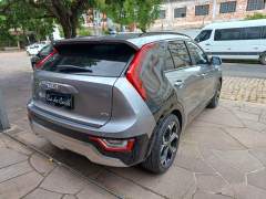 KIA NIRO SX PRESTIGE 1.6 HYBRIDO VERSÃO TOP DE LINHA ÚNICO DONO NA GARANTIA DE FÁBRICA ANO 2024 COM APENAS 17.750 KM imagem 7