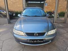 VECTRA MILLENIUM 2001, COM APENAS 37.000 KM, EM IMPECÁVEL ESTADO imagem 2