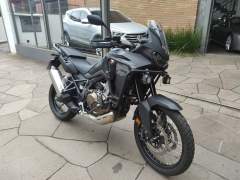 HONDA CRF 1100 L AFRICA TWIN 2024 COM APENAS 1480 KM EQUIPADA COM PROTETOR E FARÓIS AUXILIARES NA GARANTIA DE FÁBRICA imagem 3