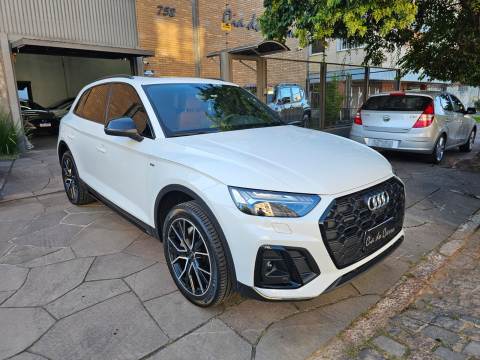 AUDI Q5 S-LINE QUATTRO 2023, COM APENAS 21.000 KM, IPVA 2025 PAGO, EM IMPECÁVEL ESTADO