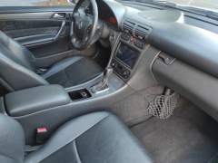 MERCEDES BENZ C 240 AVANTGARD COMPLETA DE FÁBRICA TETO SOLAR HISTÓRICO DE MANUTENÇÃO IMPECÁVEL imagem 9