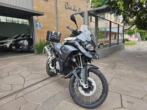 BMW GS850 ADVENTURE PREMIUM TRIPLE BLACK 2023, COM APENAS 4.746 KM