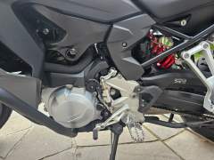 BMW GS850 ADVENTURE PREMIUM TRIPLE BLACK 2023, COM APENAS 4.746 KM imagem 5