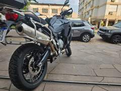 BMW GS850 ADVENTURE PREMIUM TRIPLE BLACK 2023, COM APENAS 4.746 KM imagem 7