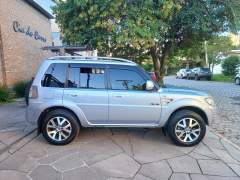 MITSUBISHI PAJERO TR4 2.0 4X4 AUTOMÁTICA BANCOS EM COURO, MULTIMIDIA E CÂMERA DE RÉ, IMPECÁVEL imagem 7