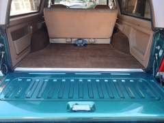 FORD BRONCO 1989, MOTOR V8, CÂMBIO AUTOMÁTICO, 4X4, COMPLETA COM AR CONDICIONADO GELANDO, 5 RODAS E PNEUS NOVOS imagem 11