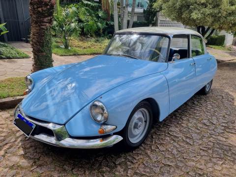 CITROEN ID 19, ANO 1960, VEÍCULO TODO RESTAURADO, COM PLACAS PRETAS