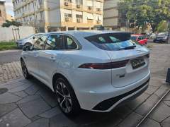 JAGUAR F PACE R DYNAMIC SE PHEV P400 AWD 2023, HÍBRIDA, COM APENAS 9.000 KM, NA GARANTIA DE FÁBRICA imagem 5