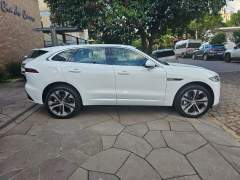 JAGUAR F PACE R DYNAMIC SE PHEV P400 AWD 2023, HÍBRIDA, COM APENAS 9.000 KM, NA GARANTIA DE FÁBRICA imagem 8