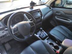 MITSUBISHI L200 TRITON SPORT HPE TOP 2.4 TURBO DIESEL 4X4 CABINE DUPLA BLINDADA PELA 4 BLINDAGEM NÍVEL III - A ANO 2017 COM APENAS 60.000 Km imagem 10