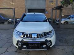 MITSUBISHI L200 TRITON SPORT HPE TOP 2.4 TURBO DIESEL 4X4 CABINE DUPLA BLINDADA PELA 4 BLINDAGEM NÍVEL III - A ANO 2017 COM APENAS 60.000 Km imagem 2
