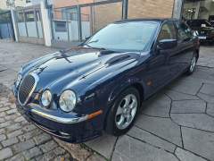 JAGUAR S TYPE 2001 COM APENAS 61.000 MILHAS, EM EXCELENTE ESTADO imagem 3