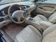 JAGUAR S TYPE 2001 COM APENAS 61.000 MILHAS, EM EXCELENTE ESTADO imagem 9