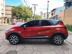 RENAULT CAPTUR 1.6 BOSE COMPLETA DE FÁBRICA BANCOS EM COURO SOM BOSE IMPECÁVEL imagem 4