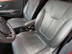 RENAULT CAPTUR 1.6 BOSE COMPLETA DE FÁBRICA BANCOS EM COURO SOM BOSE IMPECÁVEL imagem 12