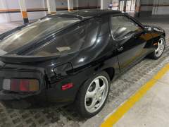 PORSCHE 928 1981, MOTOR V8 COM CÂMBIO AUTOMÁTICO, COM 122.000 MILHAS, PLACAS PRETAS imagem 6