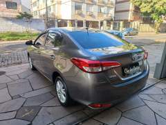 TOYOTA YARIS SEDAN 1.5 XL FLEX MANUAL COMPLETO DE FÁBRICA IMPECÁVEL imagem 5