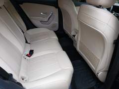 MERCEDES-BENZ CLA 250 SPORT 2.0 TURBO BANCOS EM COURO TETO SOLAR E PANORÂMICO ANO 2020 COM APENAS 38.200 Km REVISADA RECENTEMENTE IMPECÁVEL imagem 10