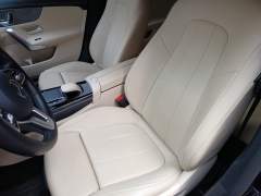 MERCEDES-BENZ CLA 250 SPORT 2.0 TURBO BANCOS EM COURO TETO SOLAR E PANORÂMICO ANO 2020 COM APENAS 38.200 Km REVISADA RECENTEMENTE IMPECÁVEL imagem 12