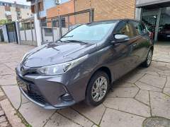 YARIS 1.5 XS AUTOMÁTICO REVISÕES NA CONCESSIONÁRIA NA GARANTIA DE FÁBRICA ANO 2023 COM APENAS 34.270 Km. imagem 3