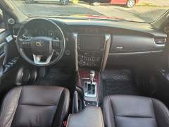 HILUX SW4 SRX 2020, 7 LUGARES, DIESEL, 4X4 , COM APENAS 80.000 KM imagem 9