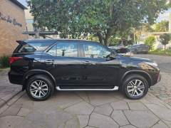 HILUX SW4 SRX 2020, 7 LUGARES, DIESEL, 4X4 , COM APENAS 80.000 KM imagem 8