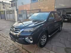 HILUX SW4 SRX 2020, 7 LUGARES, DIESEL, 4X4 , COM APENAS 80.000 KM imagem 3