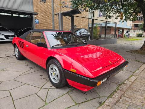 FERRARI MONDIAL CABRIOLET 1983 V8, CÂMBIO MANUAL, COM APENAS 10.000 MILHAS