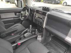 TOYOTA FJ CRUISER AUTOMÁTICA 4.0 V6 VERSÃO 4X4 IMPECÁVEL imagem 9