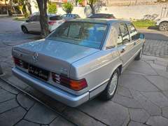 MERCEDES 190 E 1985, COM APENAS 47.000 MILHAS ORIGINAIS, MOTOR 2.3 COM CÂMBIO AUTOMÁTICO imagem 7