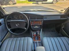 MERCEDES 190 E 1985, COM APENAS 47.000 MILHAS ORIGINAIS, MOTOR 2.3 COM CÂMBIO AUTOMÁTICO imagem 10