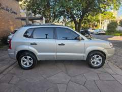 TUCSON GL 2011, CÂMBIO MANUAL, SEGUNDA DONA, APENAS 106.000 KM imagem 8