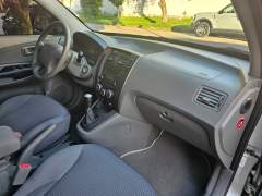 TUCSON GL 2011, CÂMBIO MANUAL, SEGUNDA DONA, APENAS 106.000 KM imagem 11