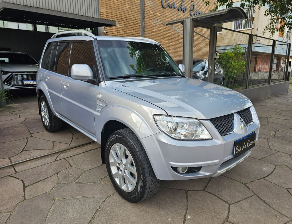 PAJERO TR4 4X4 MANUAL 2010, APENAS 99.000KM, EXCELENTE ESTADO