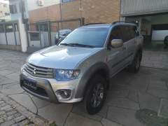 MITSUBISHI PAJERO OUTDOOR 3.2 TURBO DIESEL TODAS AS REVISÕES NA CONCESSIONÁRIA ANO 2018 COM APENAS 90.200 Km IMPECÁVEL imagem 3