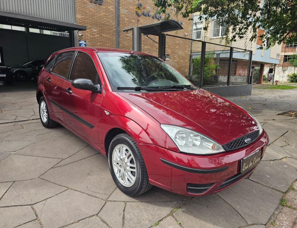 FOCUS 2.0 2005, COM APENAS 124.000 KM