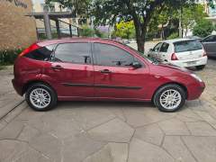 FOCUS 2.0 2005, COM APENAS 124.000 KM imagem 8 FOCUS 2.0 2005, COM APENAS 124.000 KM imagem 8
