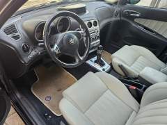 ALFA ROMEO 156 V6 2.5, AUTOMÁTICA, COM APENAS 89.000 KM imagem 9 ALFA ROMEO 156 V6 2.5, AUTOMÁTICA, COM APENAS 89.000 KM imagem 9