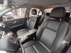 MERCEDES BENZ C180 1.6 TURBO COM HISTÓRICO DE REVISÕES ANO 2014 COM APENAS 64.600 KM imagem 10