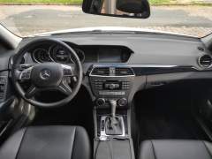 MERCEDES BENZ C180 1.6 TURBO COM HISTÓRICO DE REVISÕES ANO 2014 COM APENAS 64.600 KM imagem 11