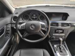 MERCEDES BENZ C180 1.6 TURBO COM HISTÓRICO DE REVISÕES ANO 2014 COM APENAS 64.600 KM imagem 12